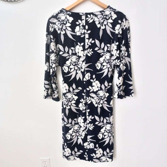 Lauren Ralph Lauren Floral Navy/White Faux Wrap Bell Sleeve Dress Size 6 US - Picture 11 of 16